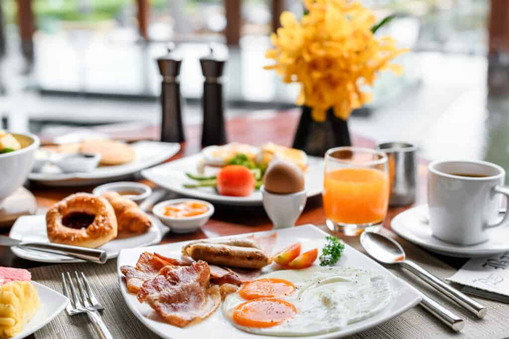 breakfast-tips-hotel-guests
