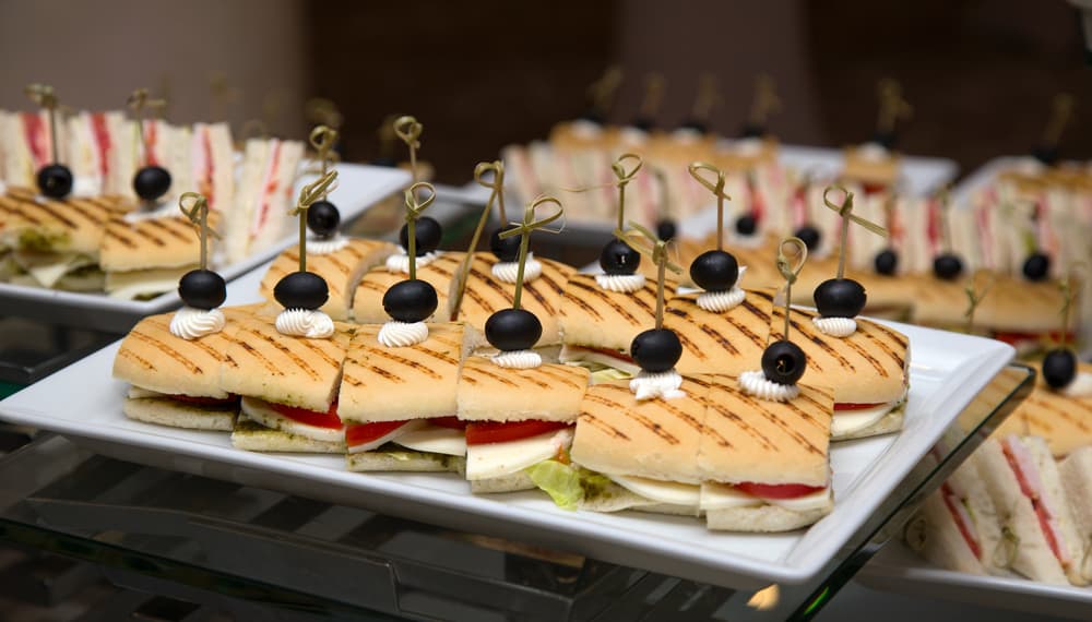 tea-sandwiches-afternoon-service-culinary